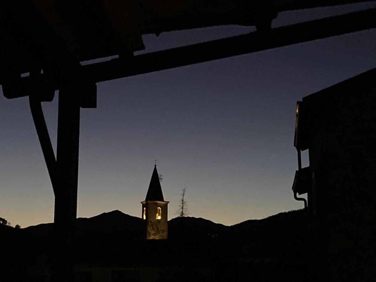 House In The Medieval Village Apricale Exterior foto