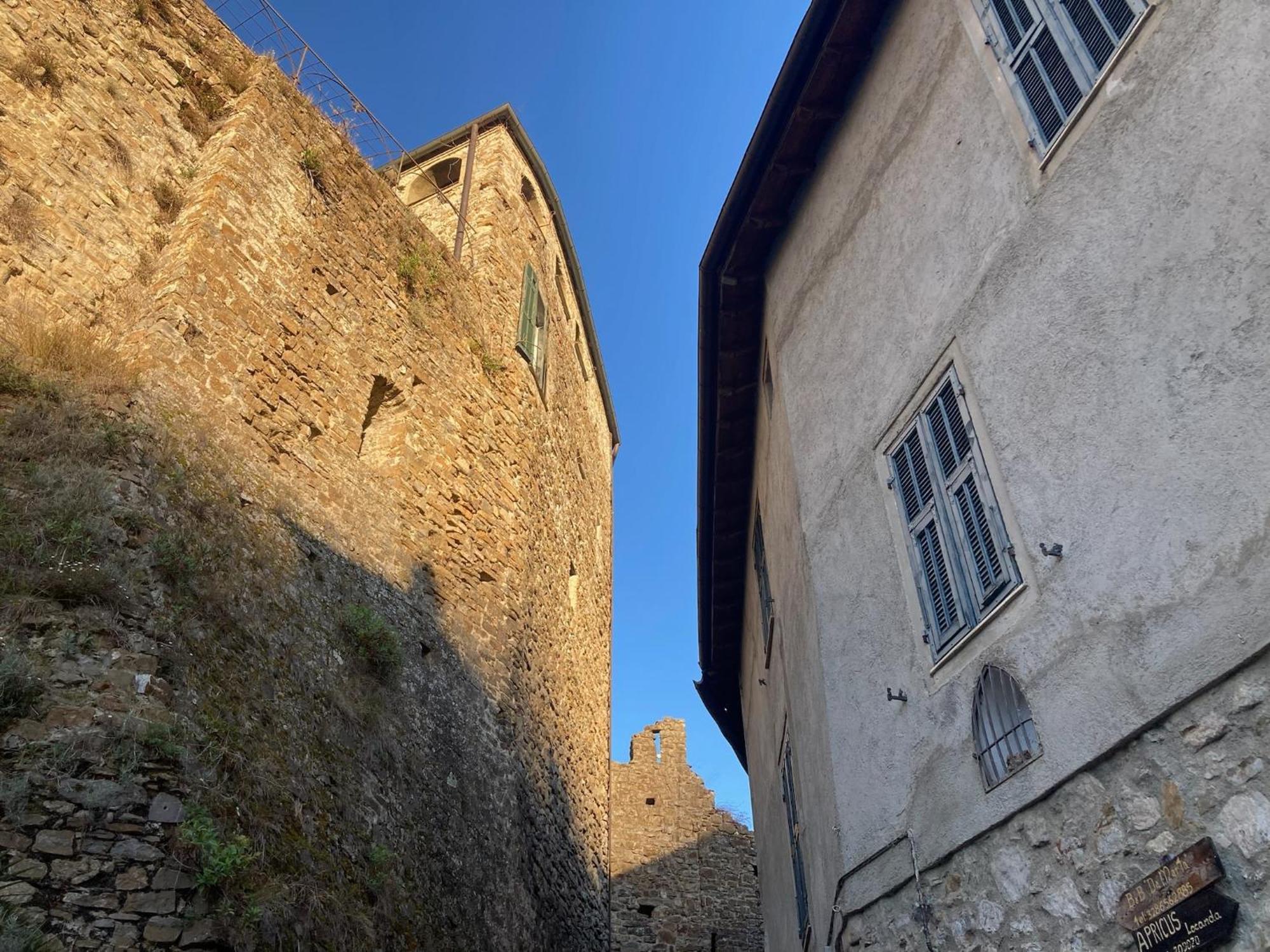 House In The Medieval Village Apricale Exterior foto